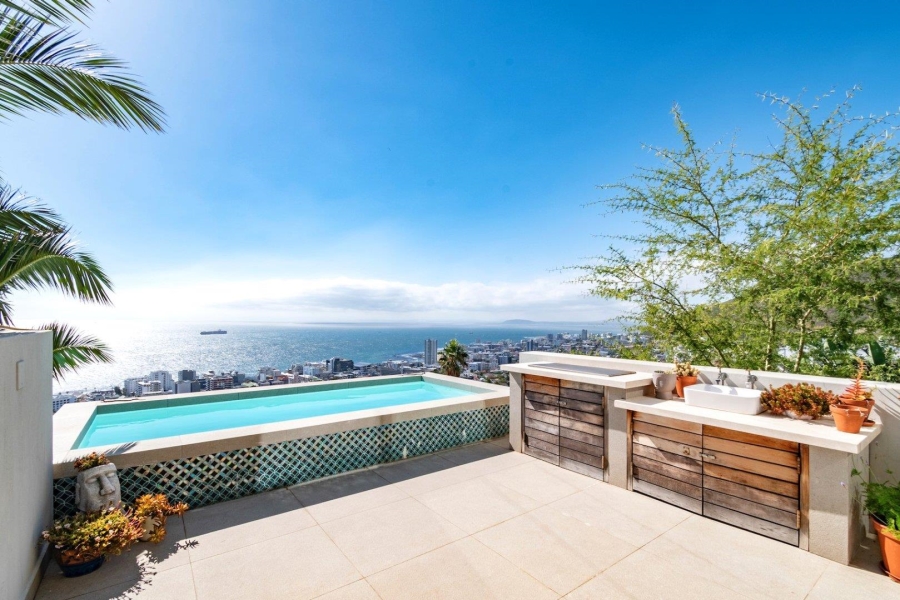 3 Bedroom Property for Sale in Fresnaye Western Cape